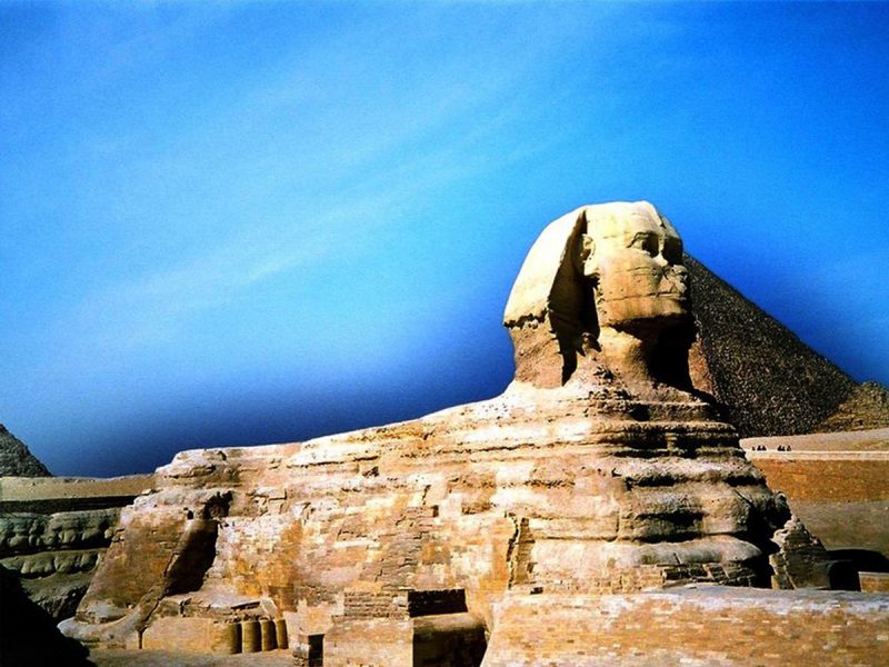 Cairo and Giza from Hurghada by Bus